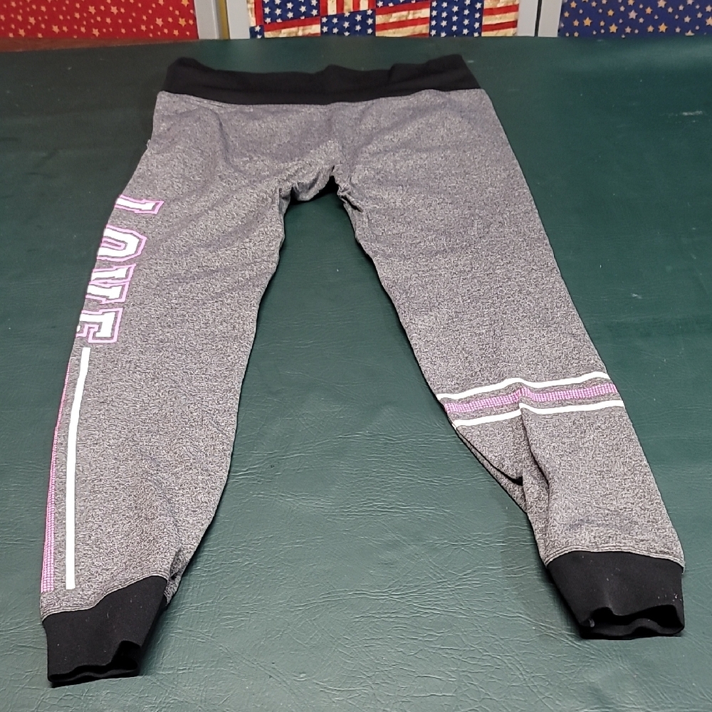**Women's' Gray Active Joggers with Pink Accent - Unknown Brand** - Picture 2 of 4